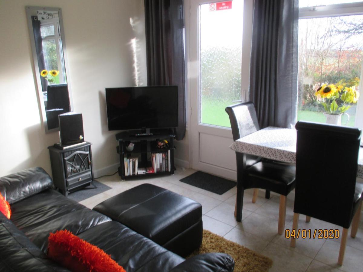 Villa Bumblebee Dartmouth Exterior foto